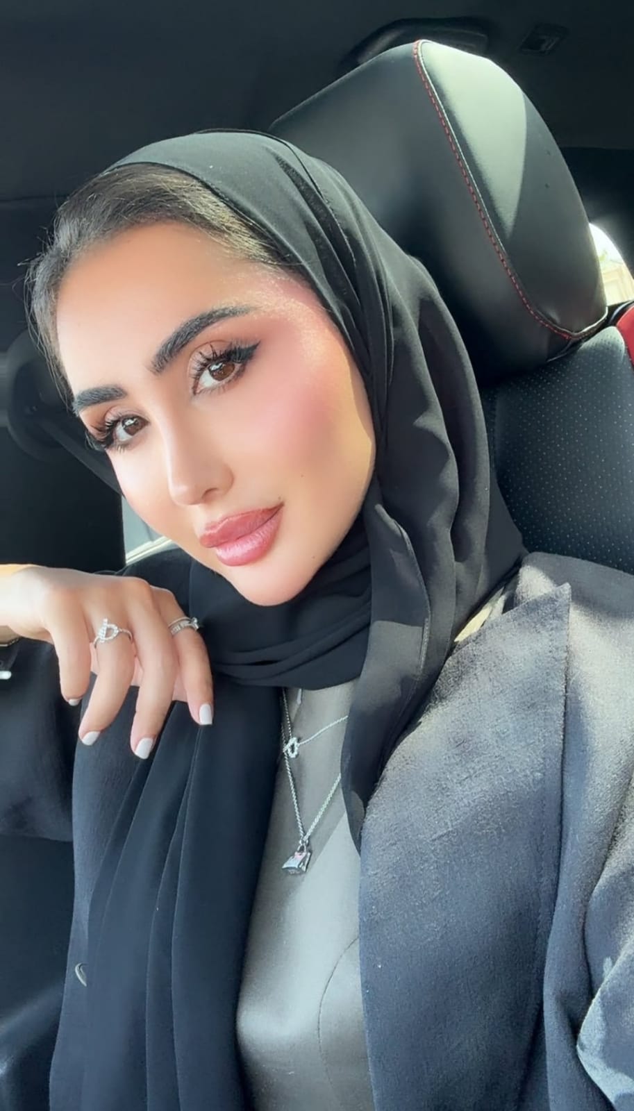 Elite Lady